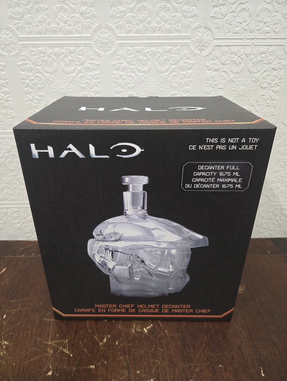Ukonic Halo Master Chief Helmet Decanter